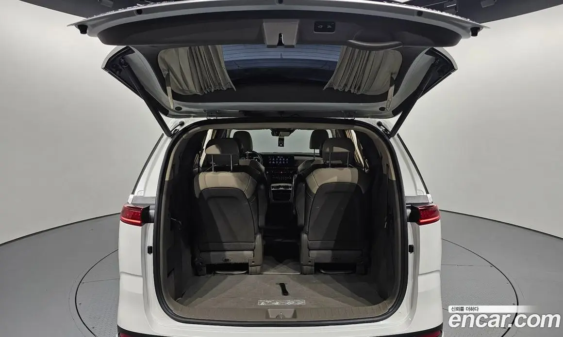 Kia Carnival 2021 2.2 автомат (гидро), фото 20 Kia Carnival 2021 2.2 автомат (гидро), фото 20