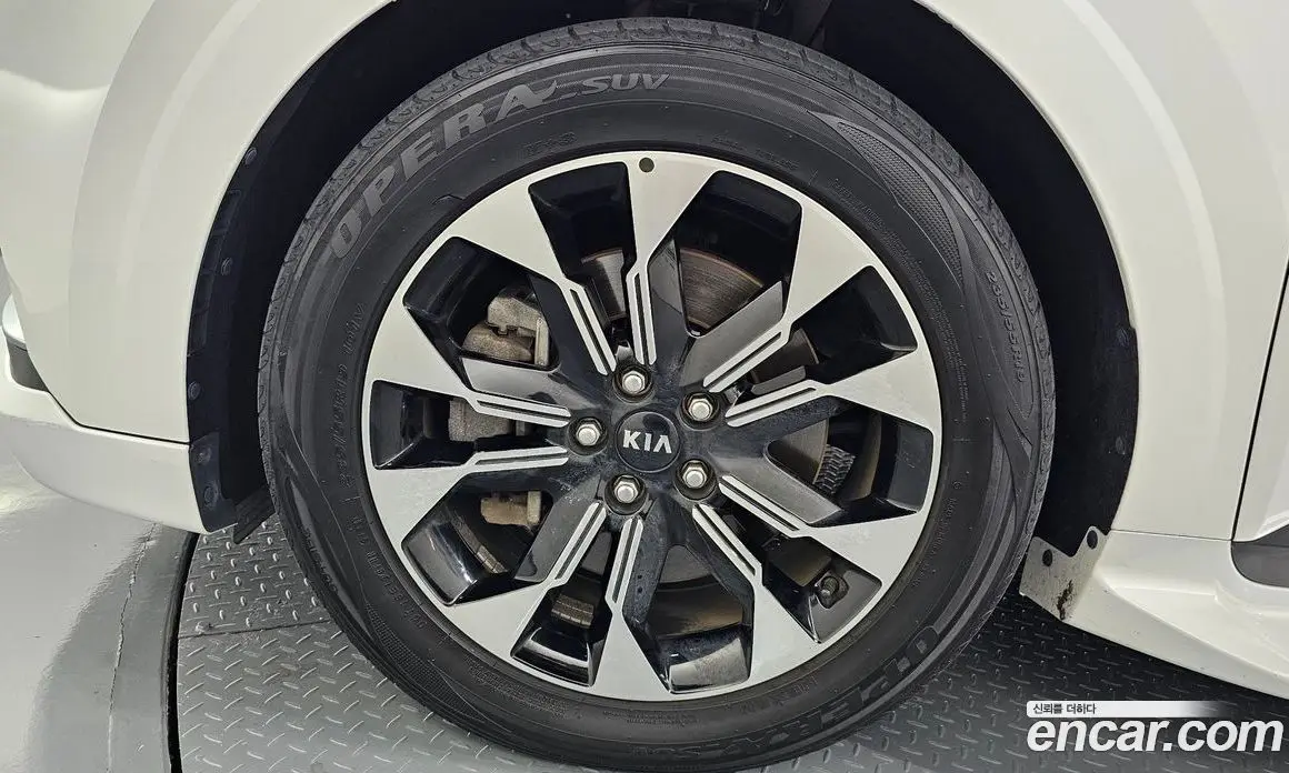Kia Carnival 2021 2.2 автомат (гидро), фото 5 Kia Carnival 2021 2.2 автомат (гидро), фото 5