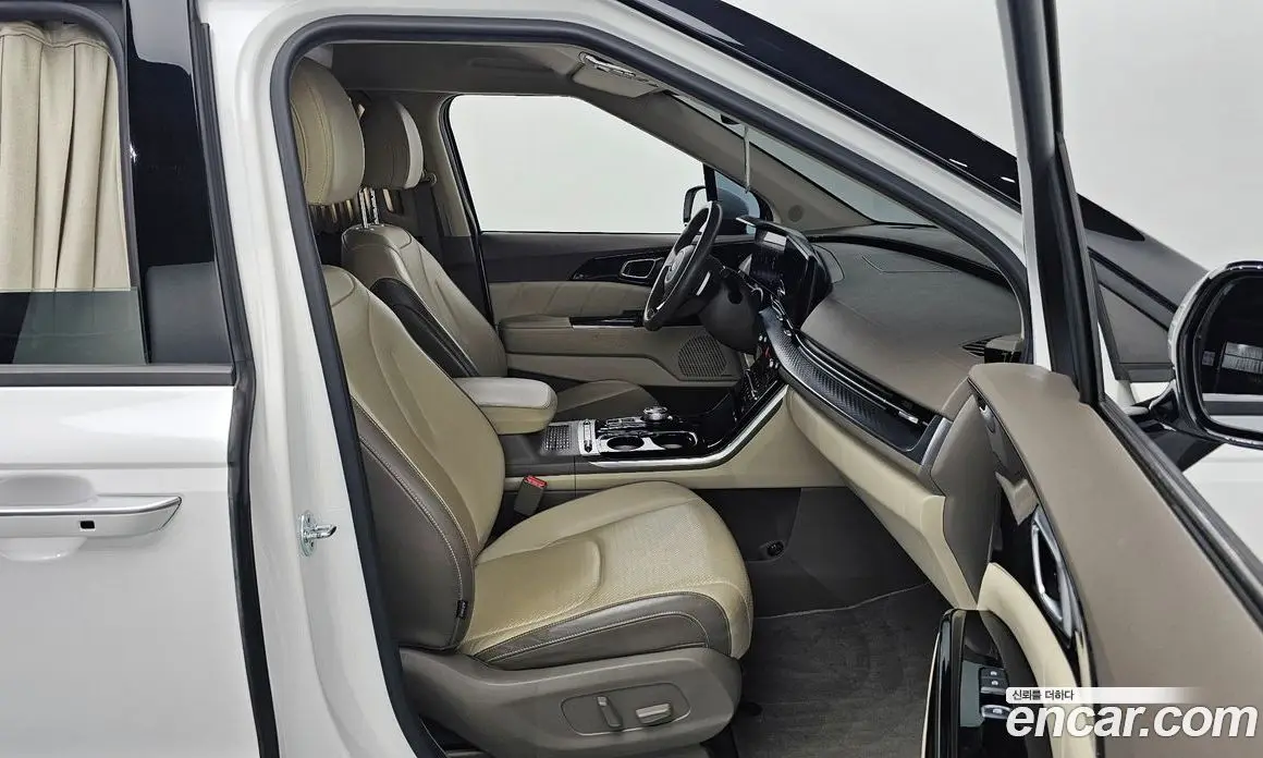 Kia Carnival 2021 2.2 автомат (гидро), фото 10 Kia Carnival 2021 2.2 автомат (гидро), фото 10