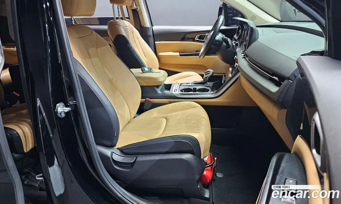 Kia Carnival 2021 2.2 автомат (гидро), фото 16 Kia Carnival 2021 2.2 автомат (гидро), фото 16