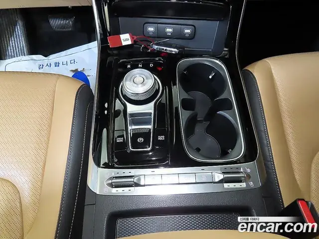 Kia Carnival 2021 2.2 автомат (гидро), миниатюра 12