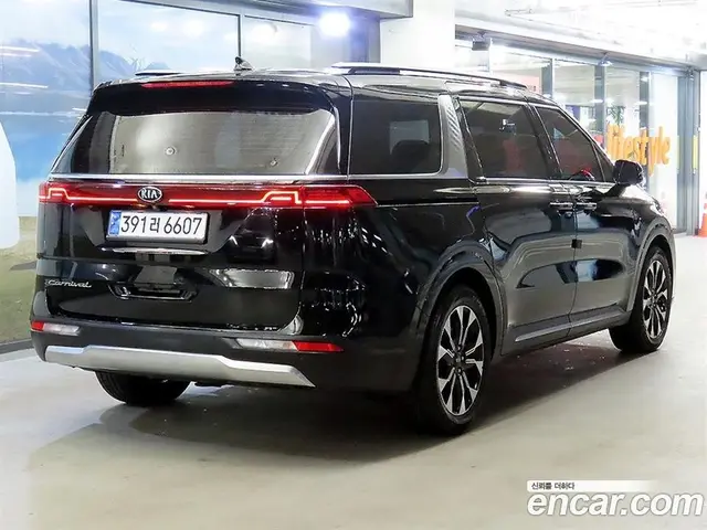 Kia Carnival 2021 2.2 автомат (гидро), миниатюра 4 Kia Carnival 2021 2.2 автомат (гидро), миниатюра 4
