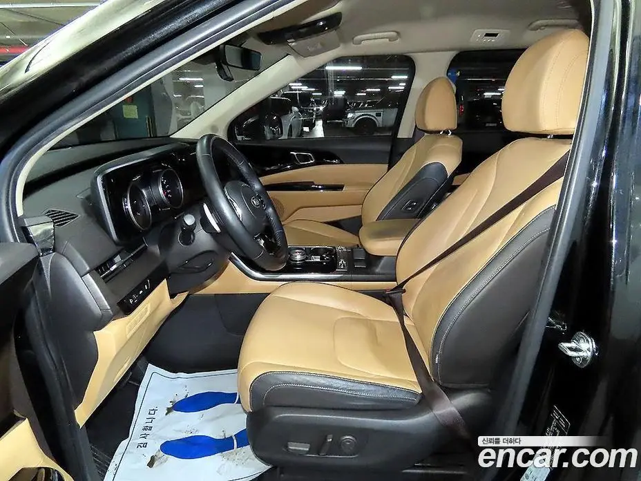 Kia Carnival 2021 2.2 автомат (гидро), фото 6 Kia Carnival 2021 2.2 автомат (гидро), фото 6
