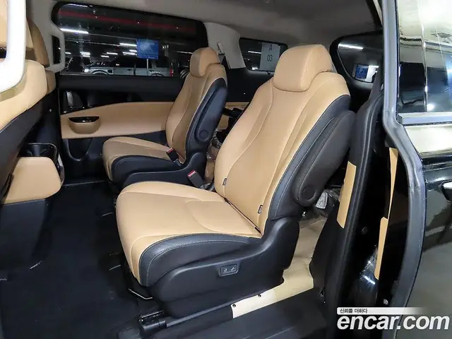 Kia Carnival 2021 2.2 автомат (гидро), миниатюра 7 Kia Carnival 2021 2.2 автомат (гидро), миниатюра 7