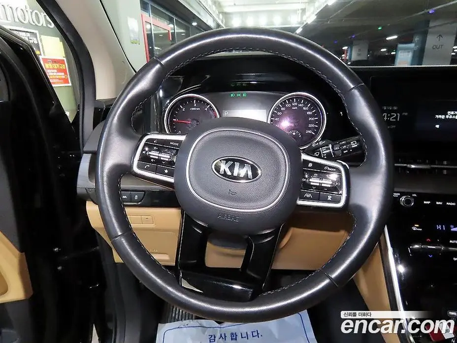 Kia Carnival 2021 2.2 автомат (гидро), фото 8 Kia Carnival 2021 2.2 автомат (гидро), фото 8