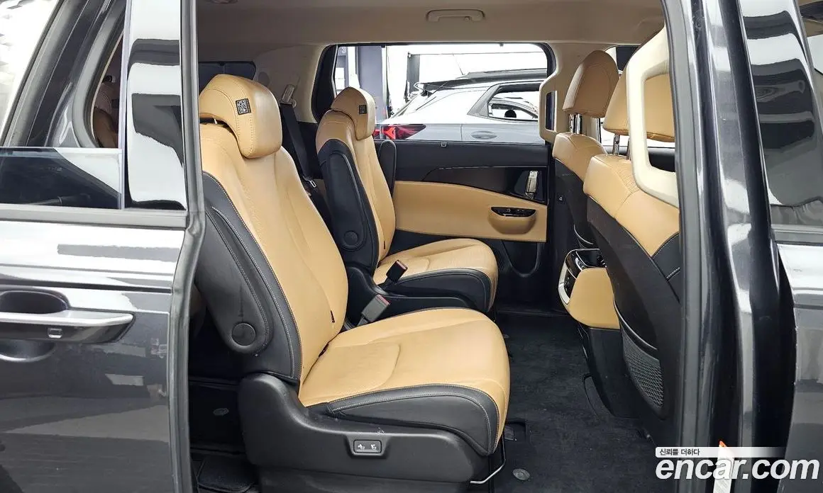 Kia Carnival 2022 2.2 автомат (гидро), фото 18 Kia Carnival 2022 2.2 автомат (гидро), фото 18