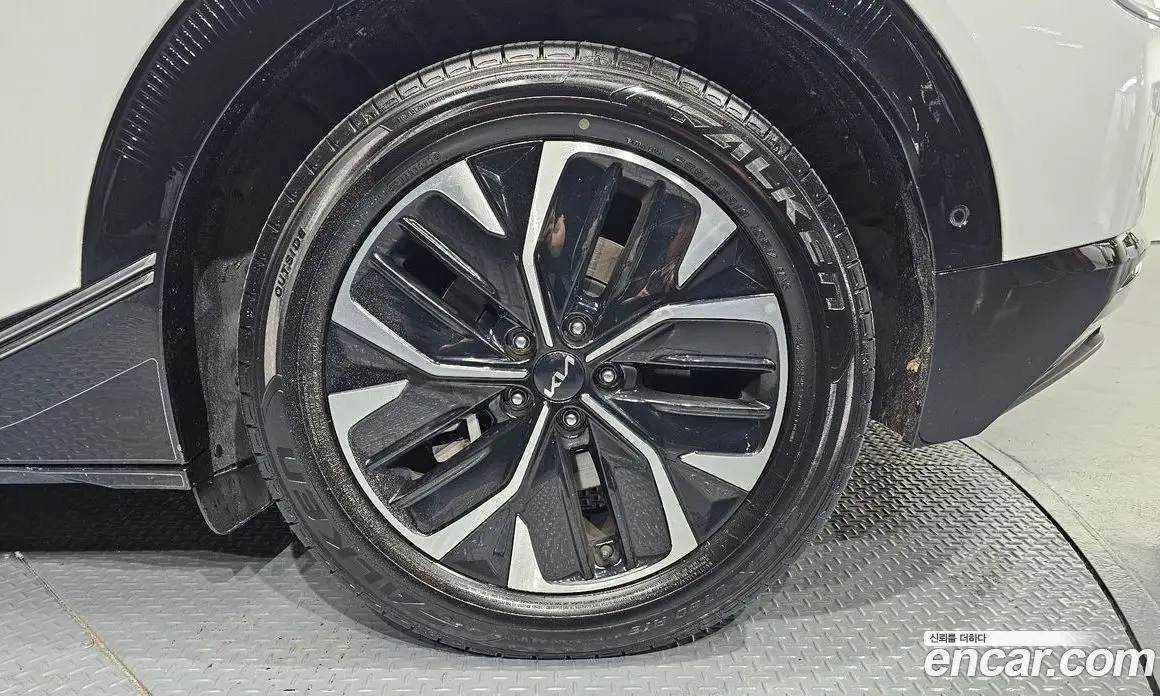 Kia EV6 2022 0.1 автомат (гидро), фото 7