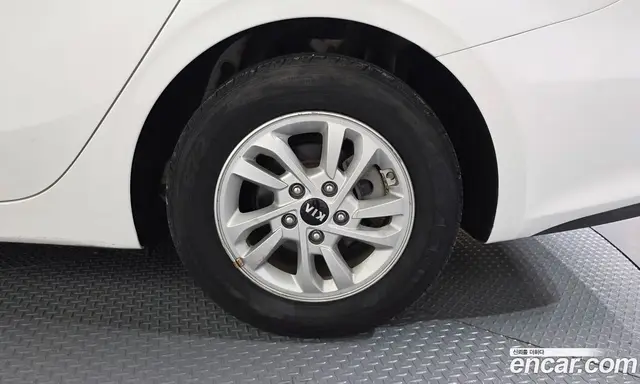 Kia K3 2018 1.6 автомат (гидро), миниатюра 7