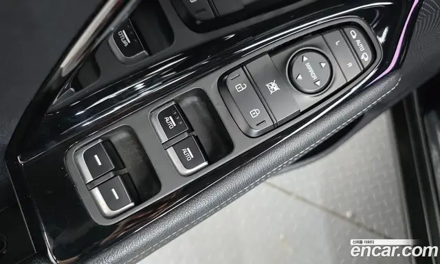 Kia Niro 2017 1.6 автомат (гидро), миниатюра 12