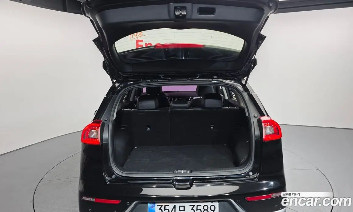 Kia Niro 2017 1.6 автомат (гидро), фото 20