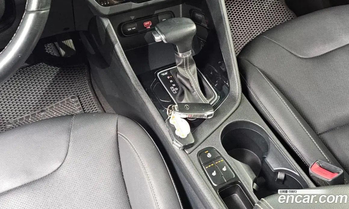 Kia Niro 2019 1.6 автомат (гидро), фото 12