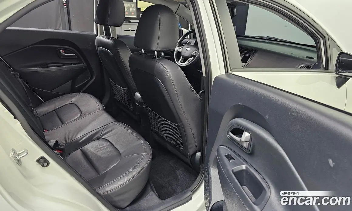 Kia Pride 2014 1.6 автомат (гидро), фото 17 Kia Pride 2014 1.6 автомат (гидро), фото 17