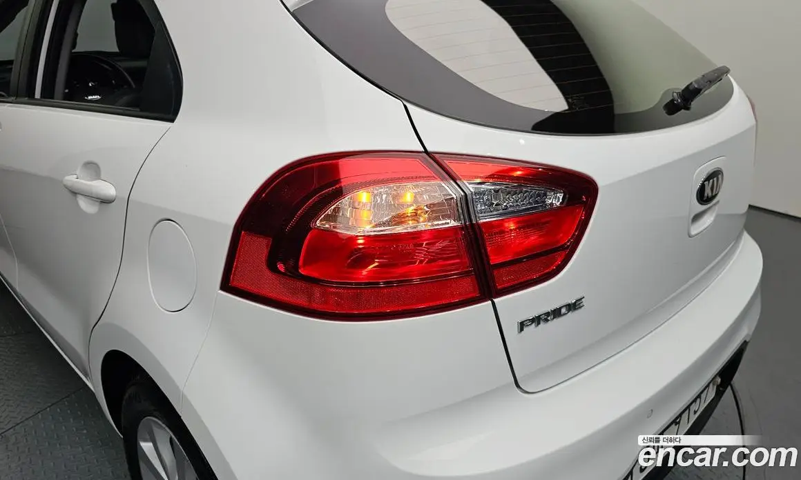 Kia Pride 2014 1.6 автомат (гидро), фото 9 Kia Pride 2014 1.6 автомат (гидро), фото 9