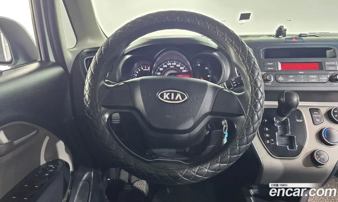 Kia Ray 2012 1.0 автомат (гидро), фото 13