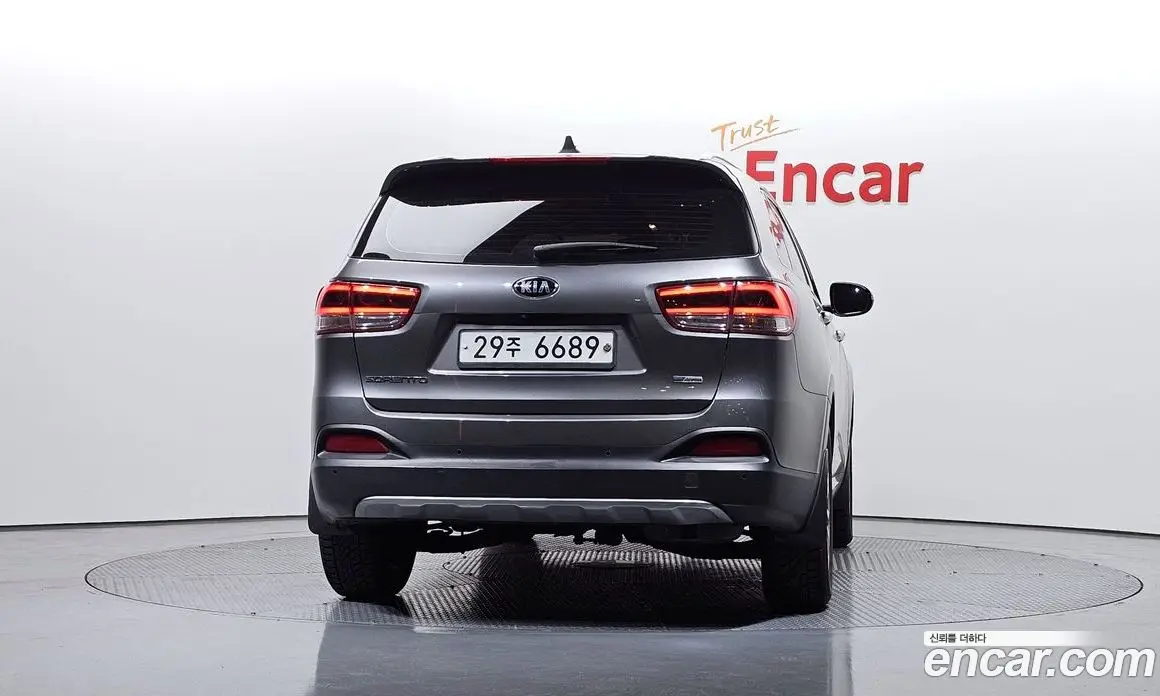 Kia Sorento 2014 2.0 автомат (гидро), фото 4 Kia Sorento 2014 2.0 автомат (гидро), фото 4