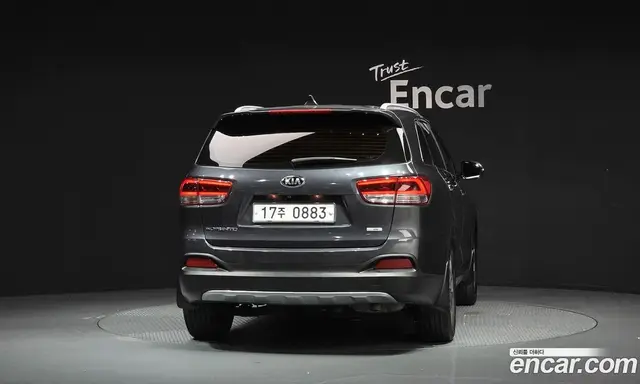 Kia Sorento 2015 2.0 автомат (гидро), миниатюра 4 Kia Sorento 2015 2.0 автомат (гидро), миниатюра 4