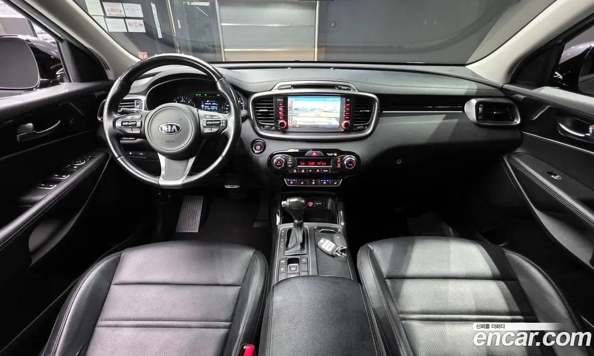 Kia Sorento 2015 2.0 автомат (гидро), фото 7 Kia Sorento 2015 2.0 автомат (гидро), фото 7