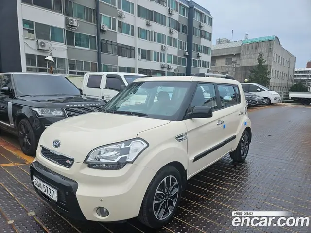 Kia Soul 2010 1.6 автомат (гидро), миниатюра 2