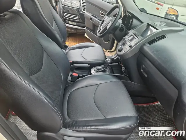 Kia Soul 2010 1.6 автомат (гидро), миниатюра 12