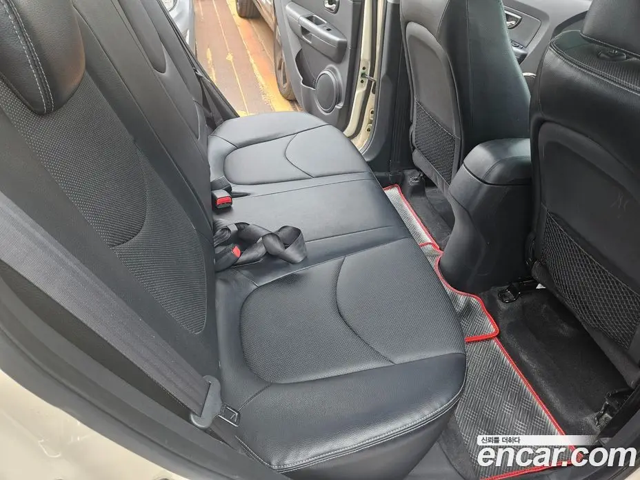 Kia Soul 2010 1.6 автомат (гидро), фото 13