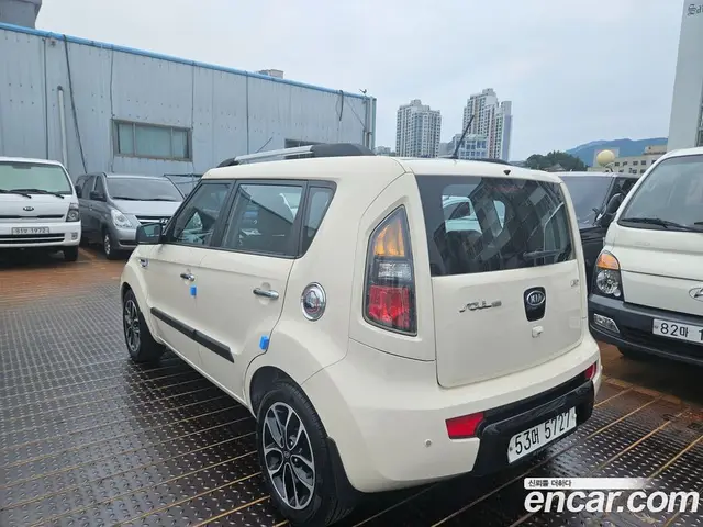Kia Soul 2010 1.6 автомат (гидро), миниатюра 4