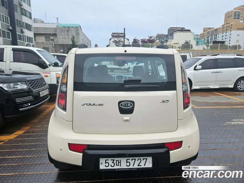 Kia Soul 2010 1.6 автомат (гидро), фото 5