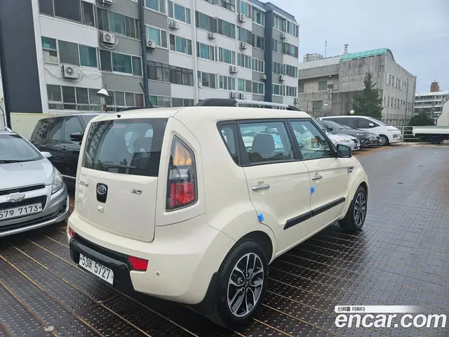 Kia Soul 2010 1.6 автомат (гидро), миниатюра 6