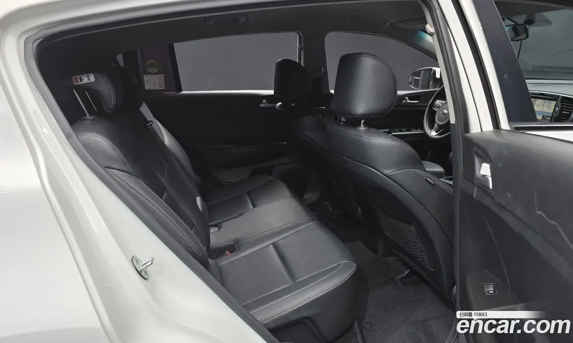 Kia Sportage 2016 2.0 автомат (гидро), фото 11