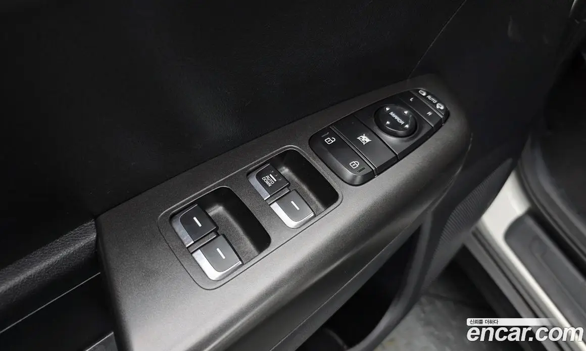 Kia Sportage 2016 2.0 автомат (гидро), фото 15