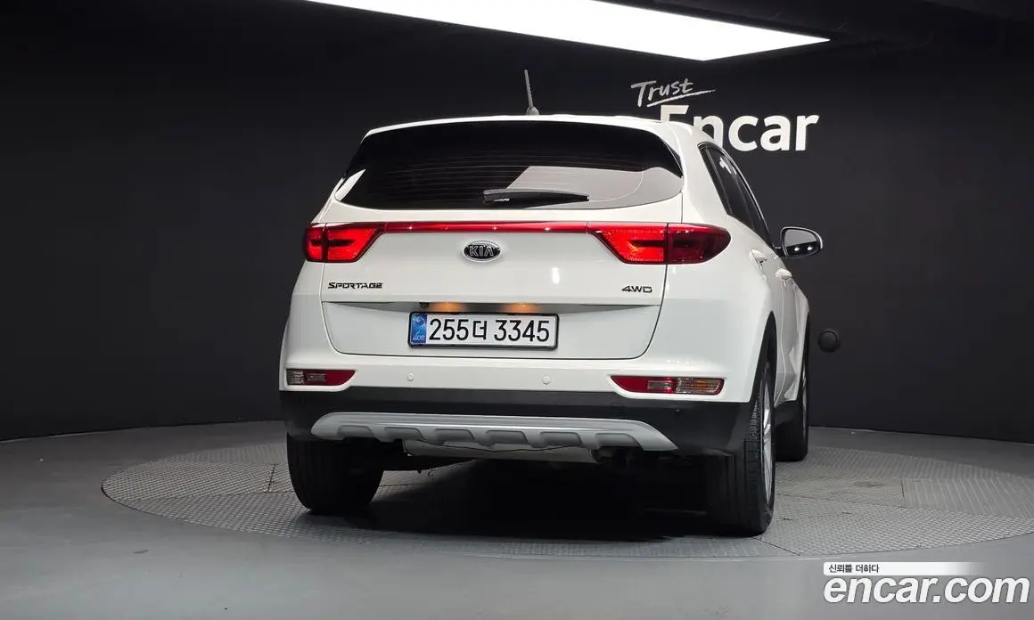 Kia Sportage 2016 2.0 автомат (гидро), фото 4