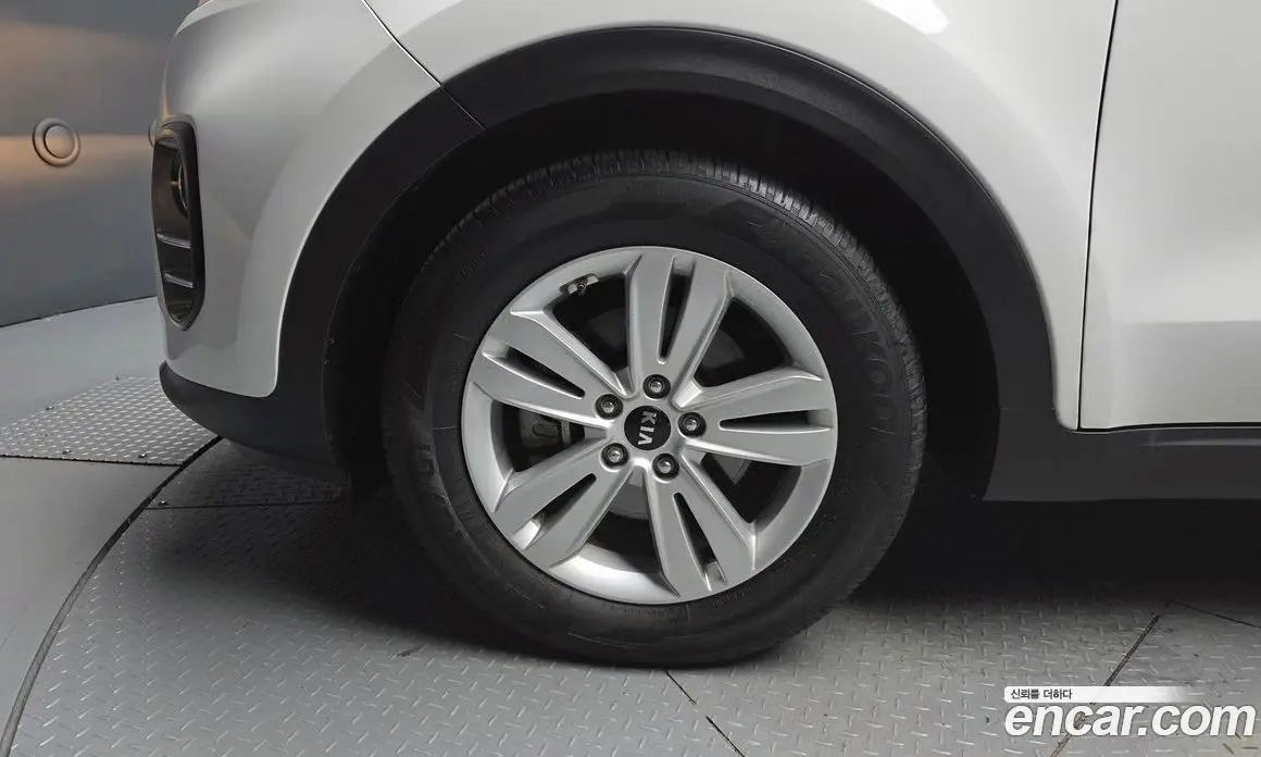 Kia Sportage 2016 2.0 автомат (гидро), фото 5