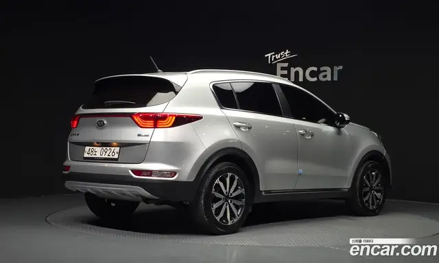 Kia Sportage 2016 1.7 автомат (гидро), миниатюра 2