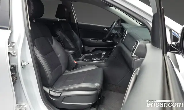 Kia Sportage 2016 1.7 автомат (гидро), миниатюра 11