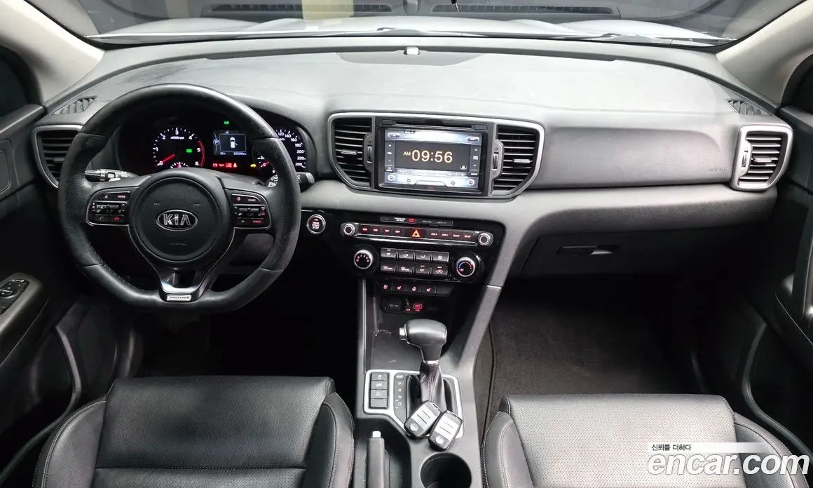 Kia Sportage 2016 1.7 автомат (гидро), фото 7