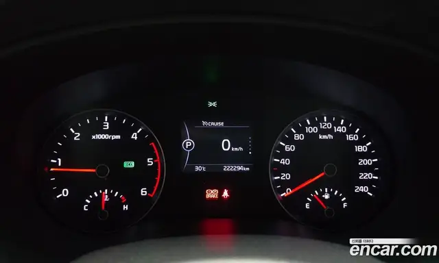 Kia Sportage 2016 1.7 автомат (гидро), миниатюра 8