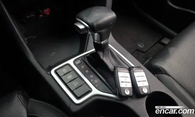 Kia Sportage 2016 1.7 автомат (гидро), миниатюра 9