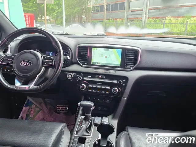 Kia Sportage 2018 2.0 автомат (гидро), миниатюра 11