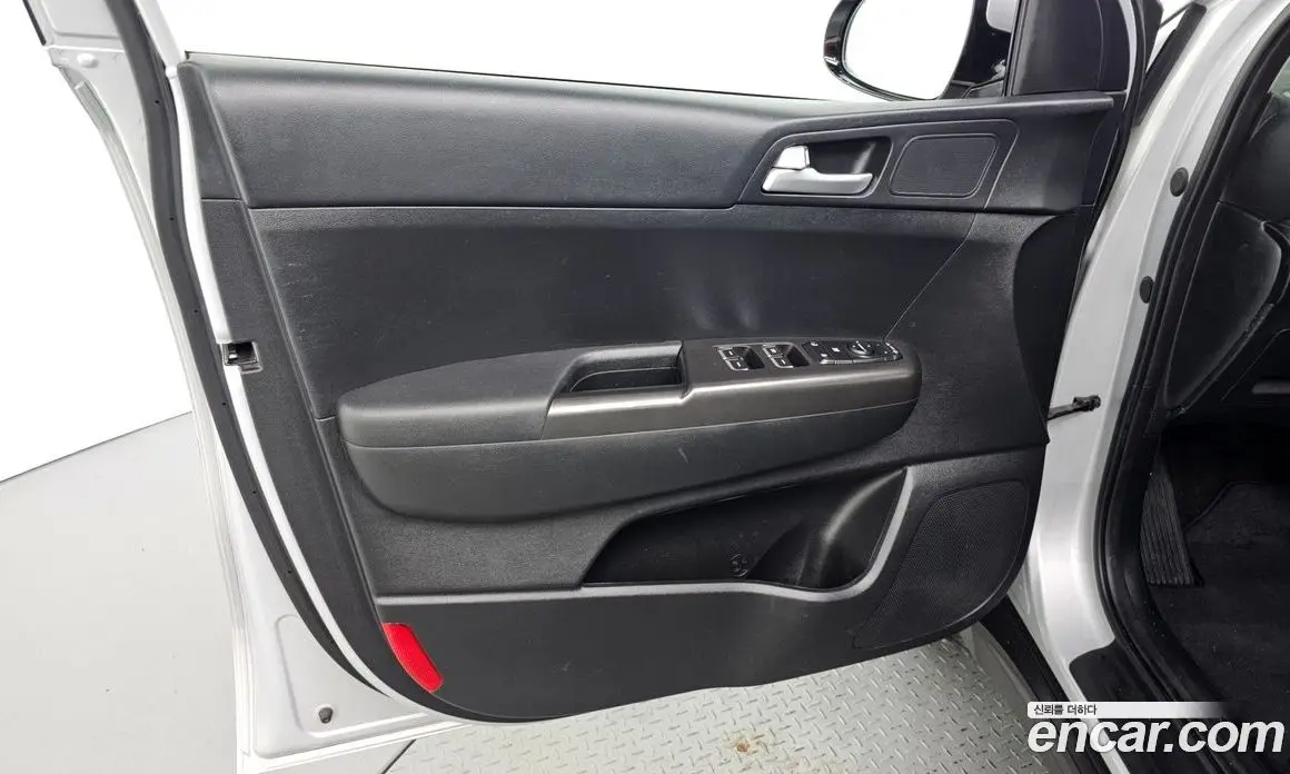 Kia Sportage 2021 1.6 автомат (гидро), фото 14