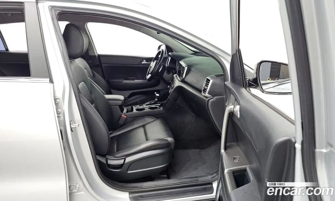 Kia Sportage 2021 1.6 автомат (гидро), фото 16