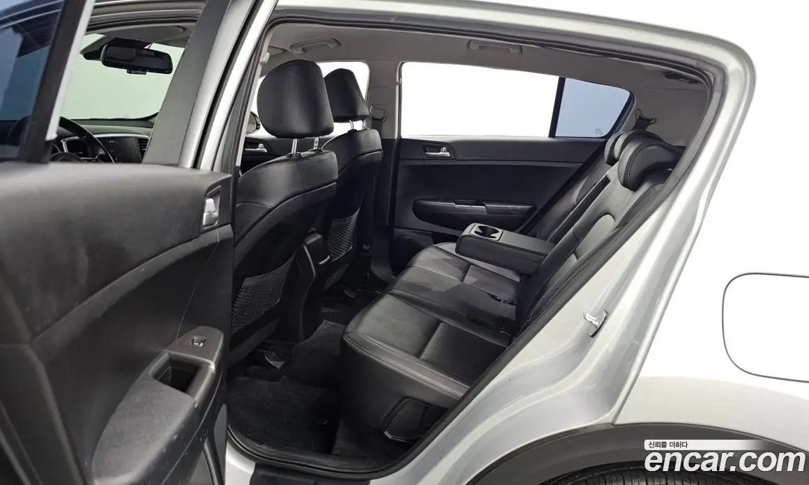 Kia Sportage 2021 1.6 автомат (гидро), фото 17