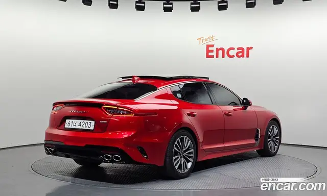 Kia Stinger 2019 2.0 автомат (гидро), миниатюра 2