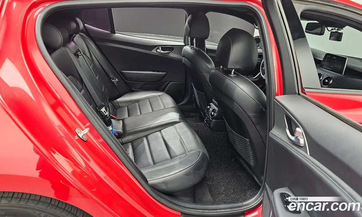Kia Stinger 2019 2.0 автомат (гидро), фото 11