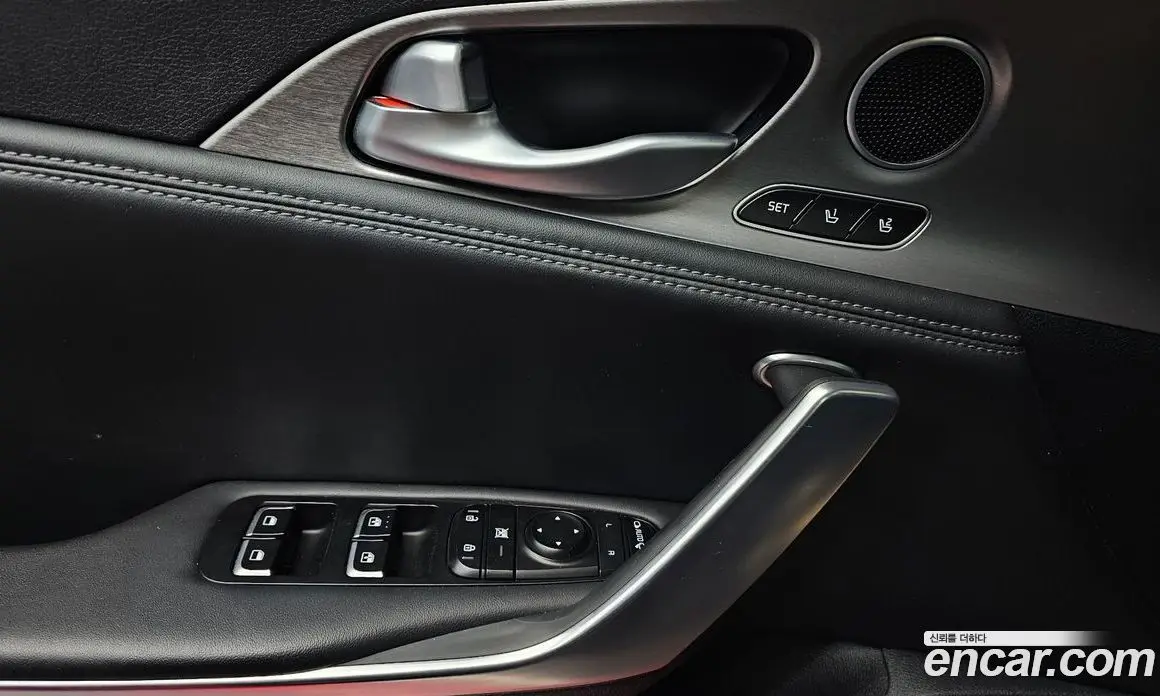 Kia Stinger 2019 2.0 автомат (гидро), фото 13