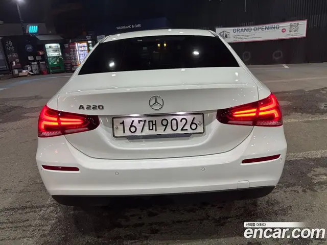 Mercedes-Benz A-Class 2020 2.0 автомат (гидро), миниатюра 2