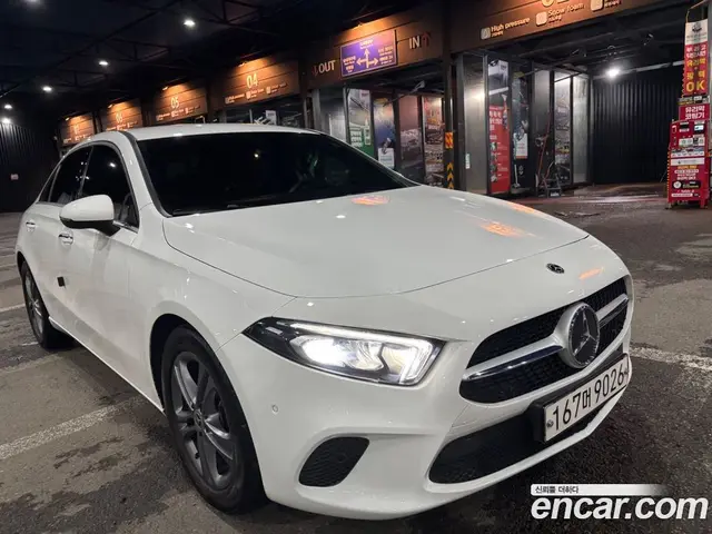 Mercedes-Benz A-Class 2020 2.0 автомат (гидро), миниатюра 5