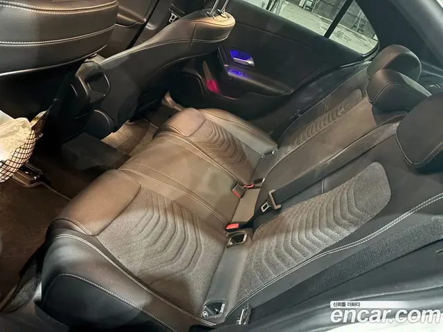 Mercedes-Benz A-Class 2020 2.0 автомат (гидро), миниатюра 9
