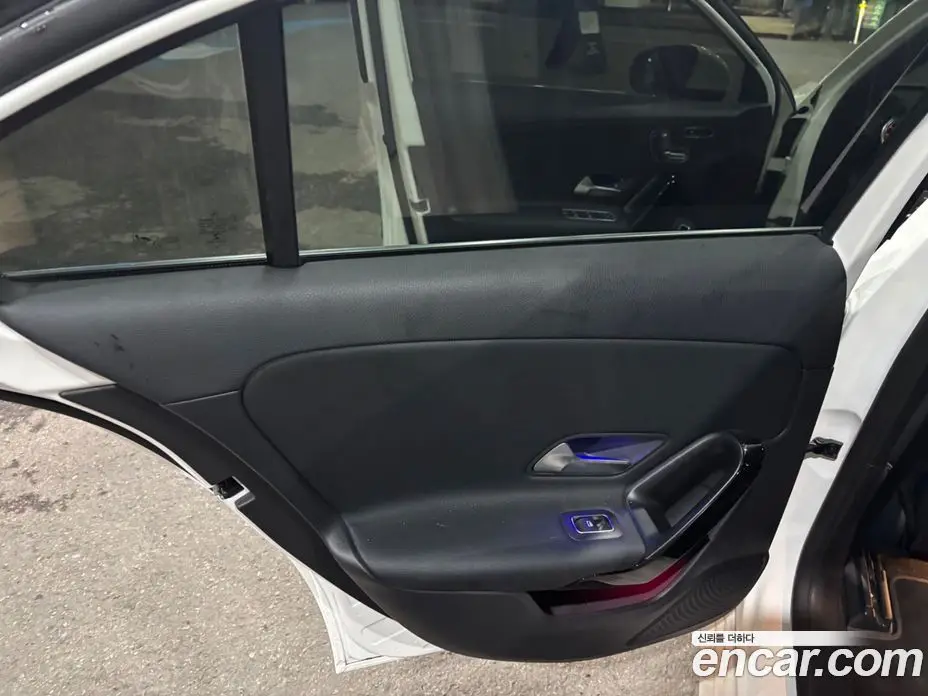 Mercedes-Benz A-Class 2020 2.0 автомат (гидро), фото 10