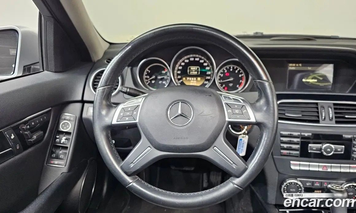 Mercedes-Benz C-Class 2012 1.8 автомат (гидро), фото 13