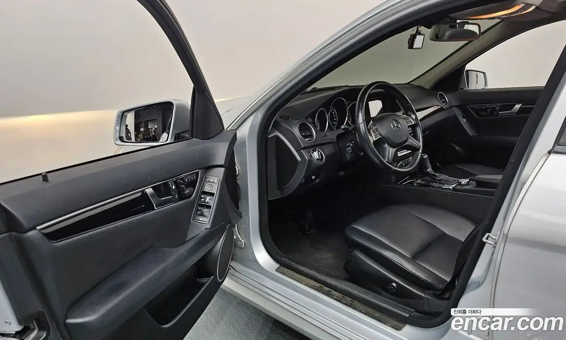 Mercedes-Benz C-Class 2012 1.8 автомат (гидро), фото 10