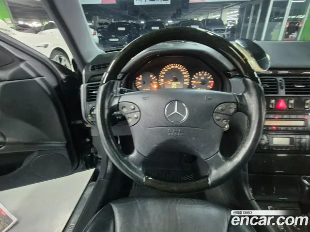 Mercedes-Benz E-Class 2002 2.0 автомат (гидро), миниатюра 12
